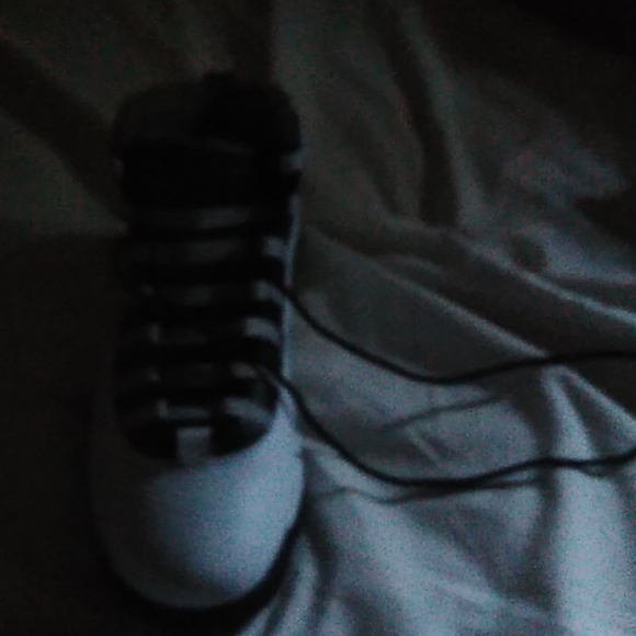 Some brand new Jordan for 115 - Picture 3 of 4